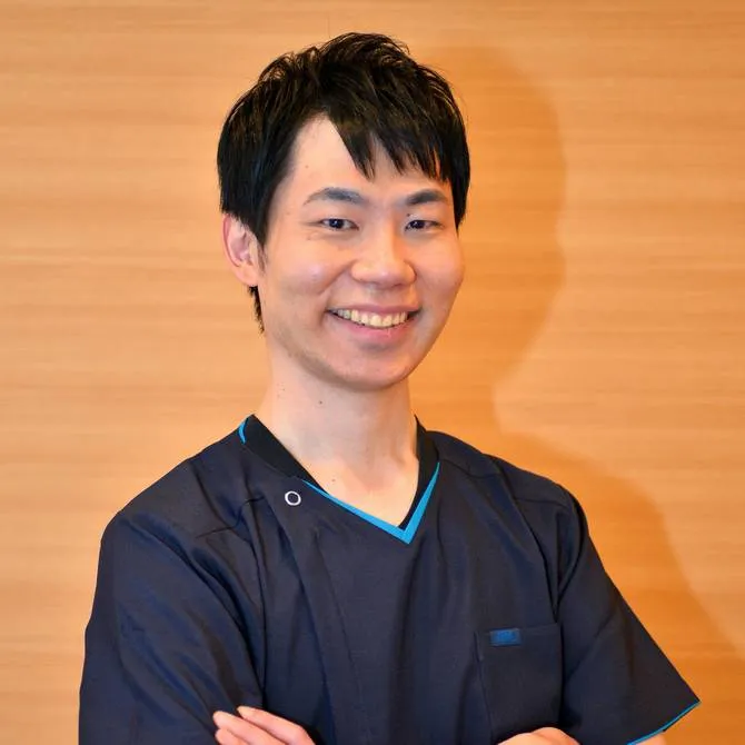 はりなかの歯科＆矯正歯科の歯科医師の榎村徳仁先生